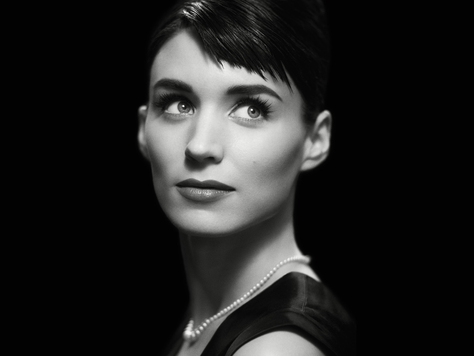 Rooney Mara in black and white.jpg