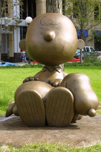 statue-of-nuts