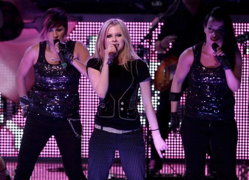 Avril Lavigne With backup singers
