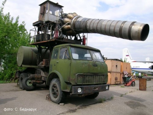 Post Apopalyptic Weaponized Truck