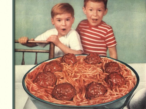 meat balls and pasta
