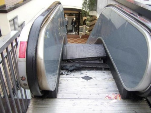 escalator destruction