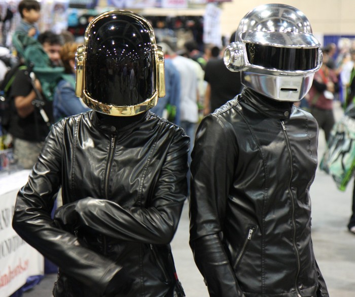 daft punk cosplayers