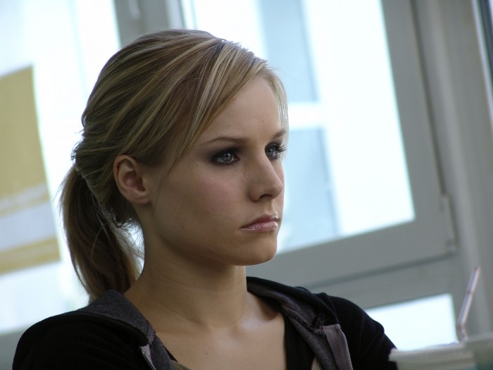 kristen bell is SERIOUS
