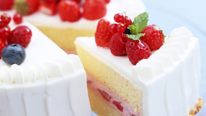 yummy strawberry cake