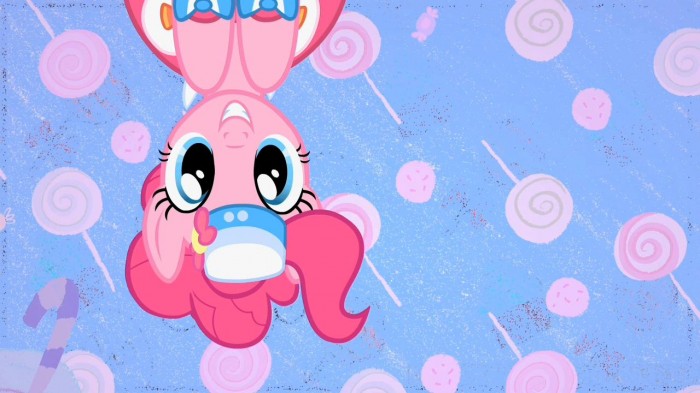 pinkie pie in her hat