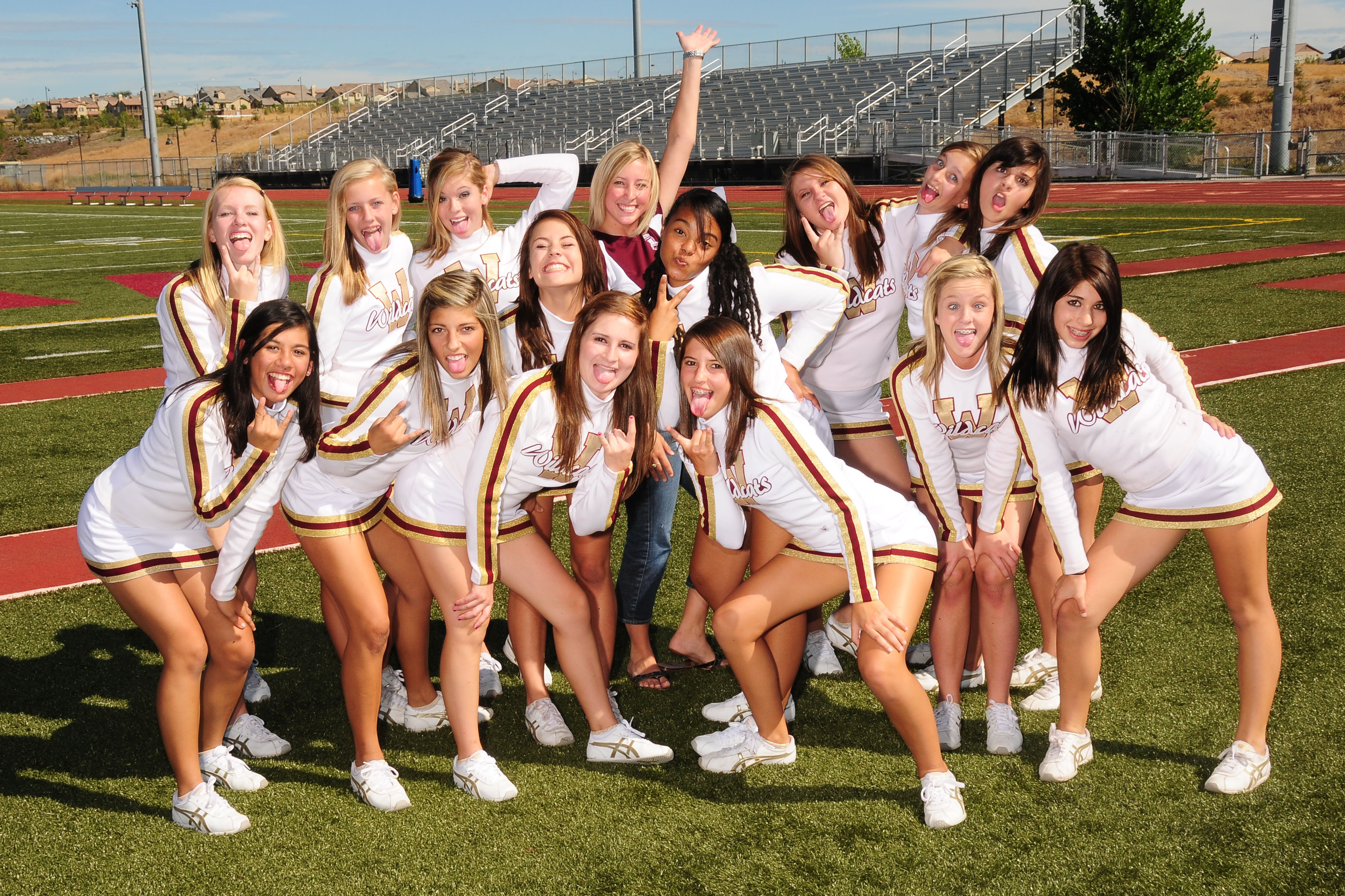 Hot Cheerleader Teens