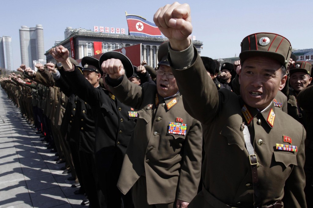 Corea Nord, marcia in supporto del leader Kim Jong Un