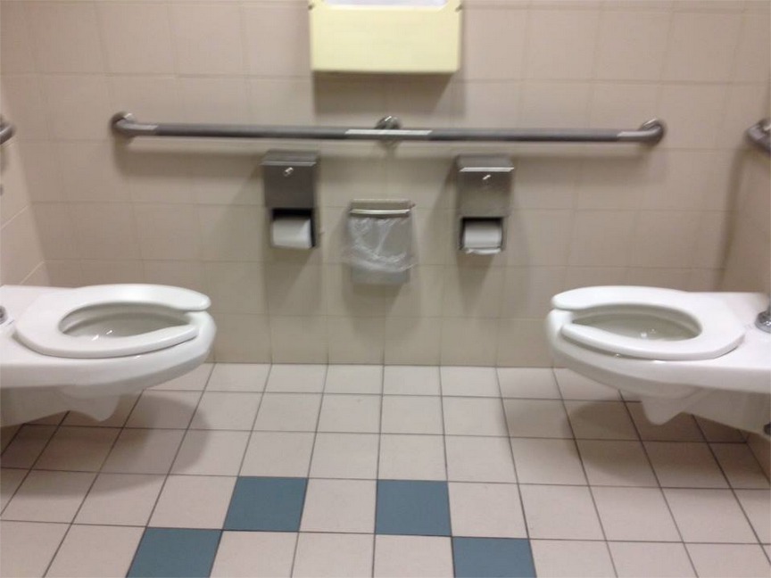 poorly designed toilet « MyConfinedSpace