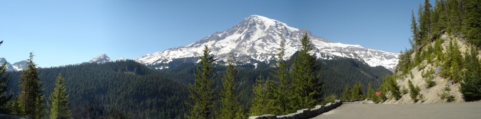 Mount Rainier panorama.jpg