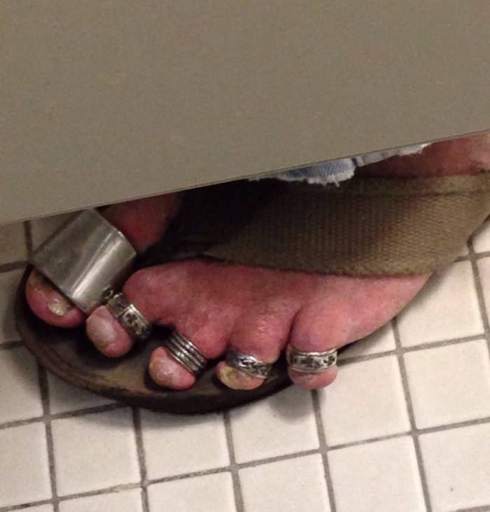 toe rings.jpg