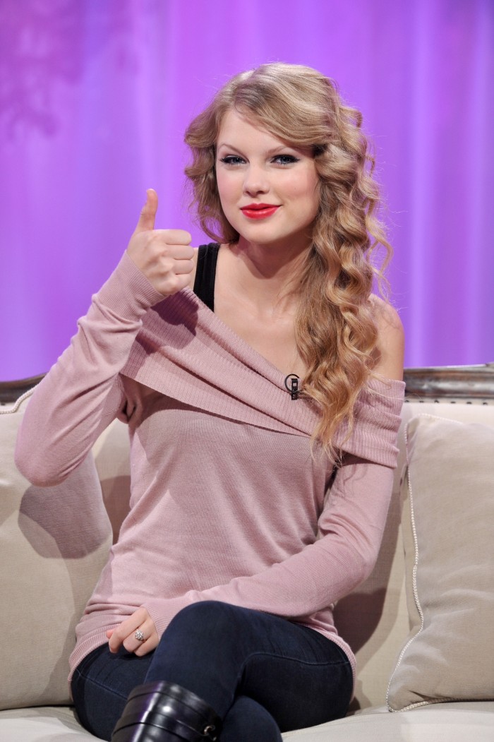 Taylor Swift Visits MuchMusic HQ