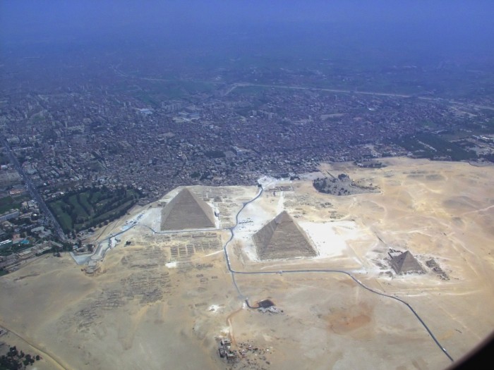 Giza Pyramid Complex.jpg