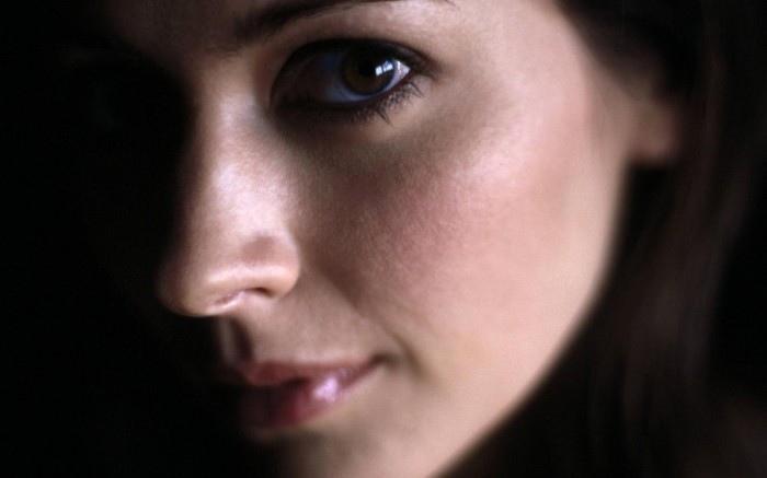 amy acker face closeup.jpg