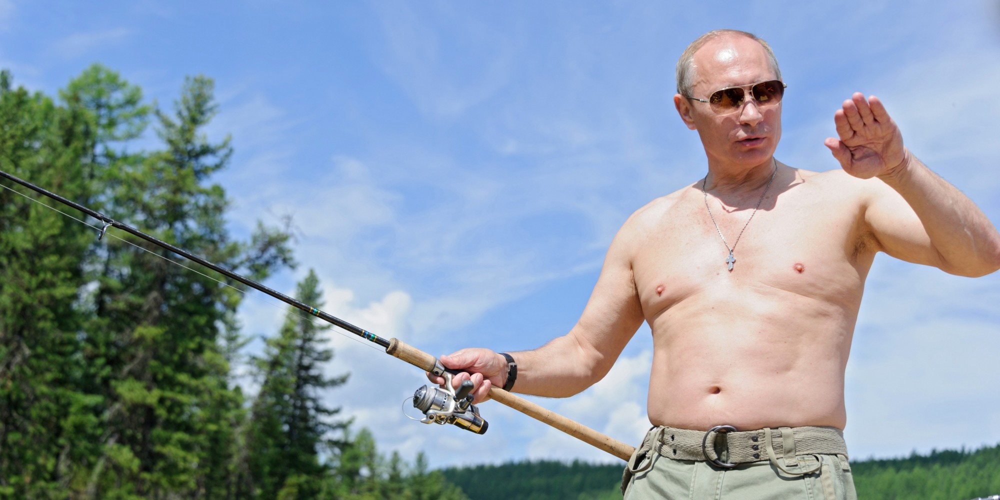 Путин в реке