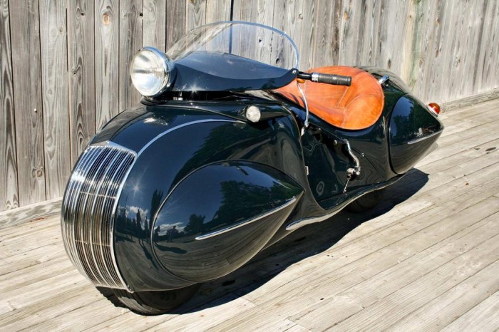 1930 Henderson Motorcycle.jpg