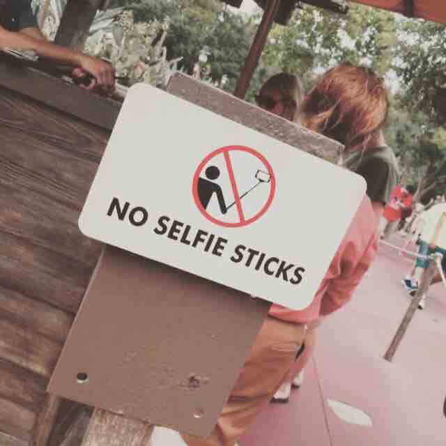No Selfie Sticks.jpg