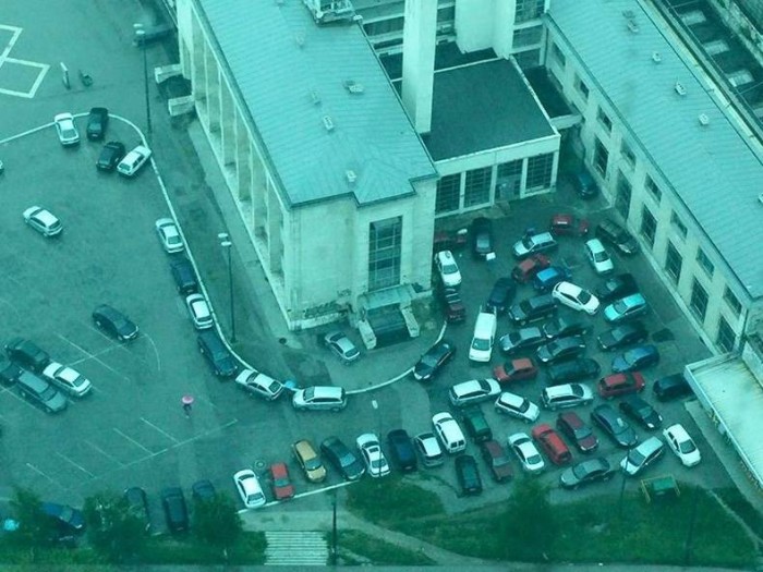 Parking Cluster Fuck.jpg
