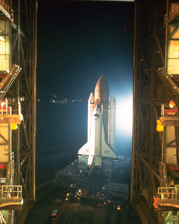 STS-26 Rollout.jpg