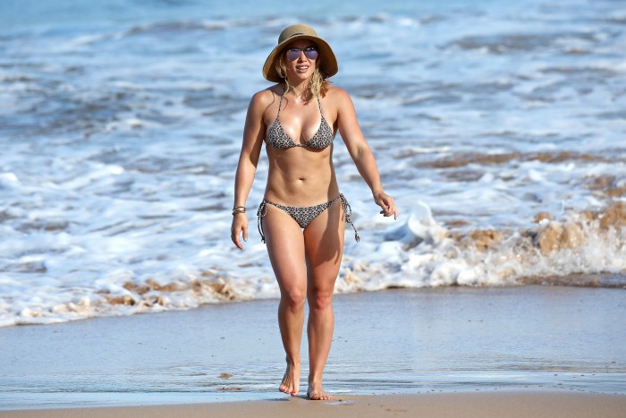 Hilary Duff on the beach.jpg