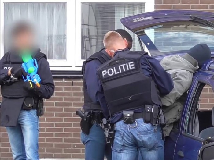 Politie Water Gun.jpg