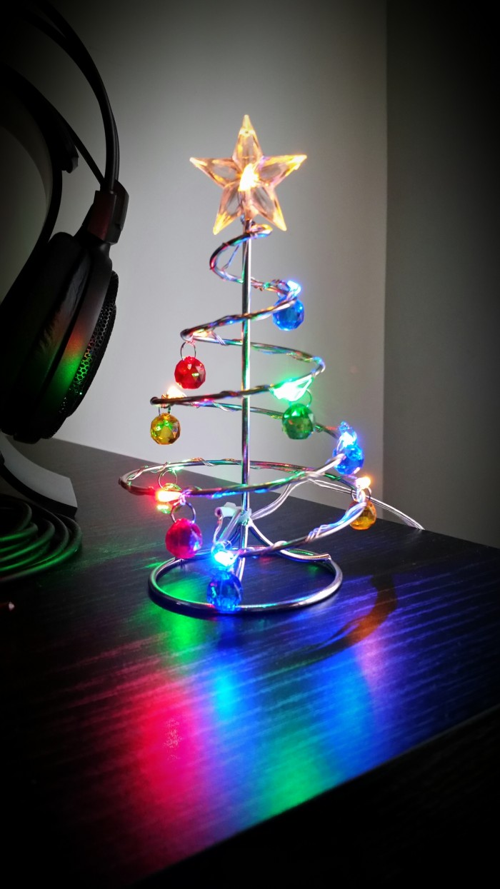 Christmas Wire Tree.jpg