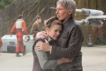 Han consoles Leia
