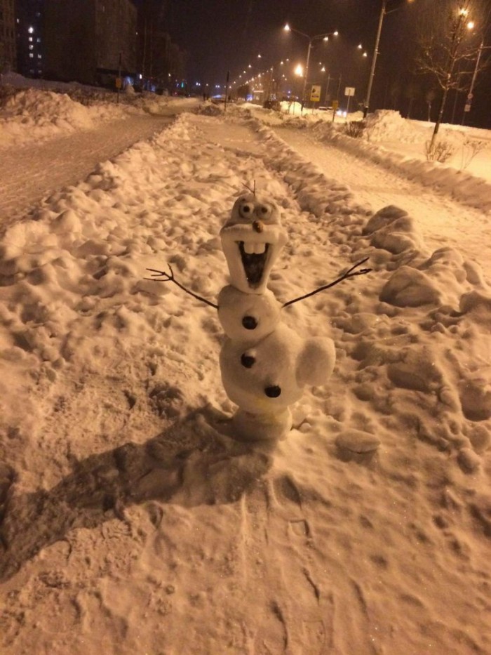 Olaf in the Streets.jpg