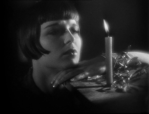 Louise Brooks Celebrates Christmas Before Being Killed By Jack The Ripper MyConfinedSpace