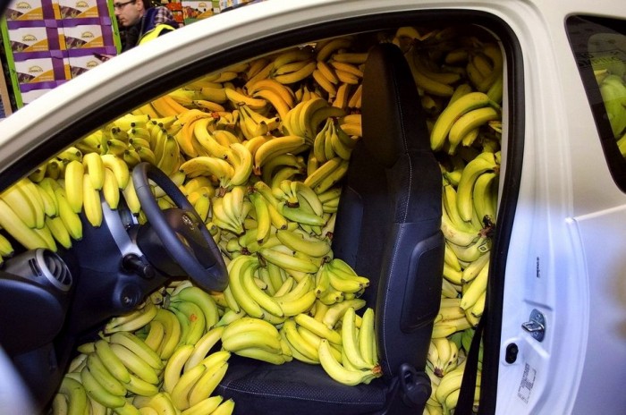 banana car.jpg