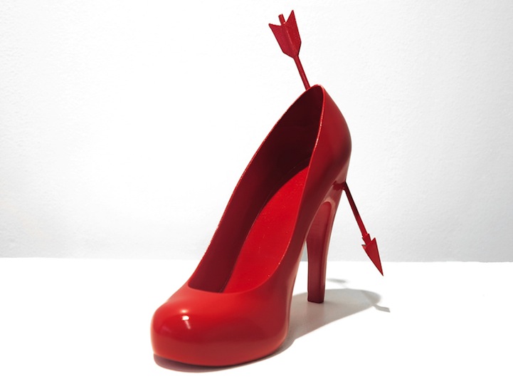 http://www.dezeen.com/2013/12/13/designer-3d-prints-shoes-representing-12-of-his-lovers/