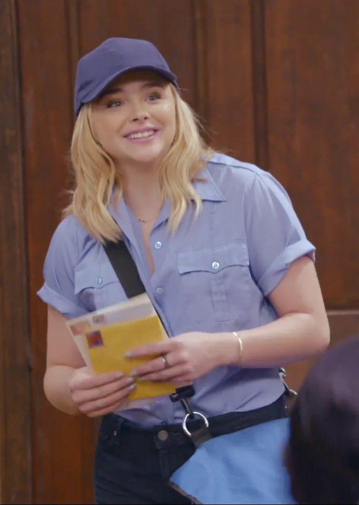 Chloe is a mailman.png