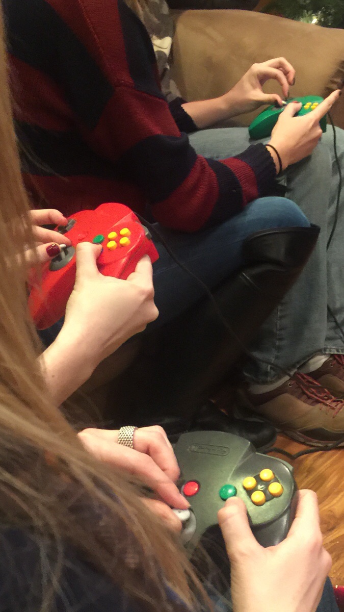 girls gaming on n64.jpg