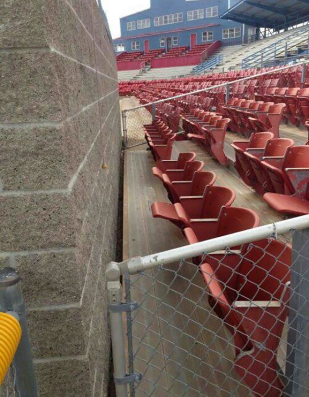 Wall seats.jpg