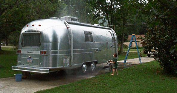 travel-1967-airstream-travel-trailer
