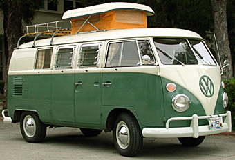 travel-1967-vw-type-2-westfalia-camper