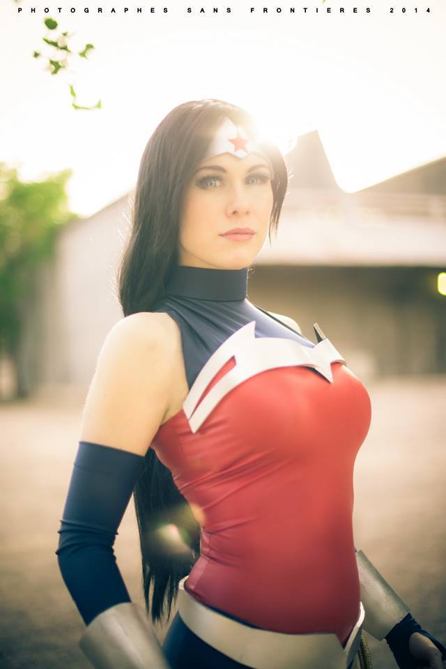 wonder woman by Lady Lemon Cosplay.jpg