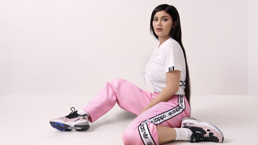 Kylie Jenner has had some work done - MyConfinedSpace