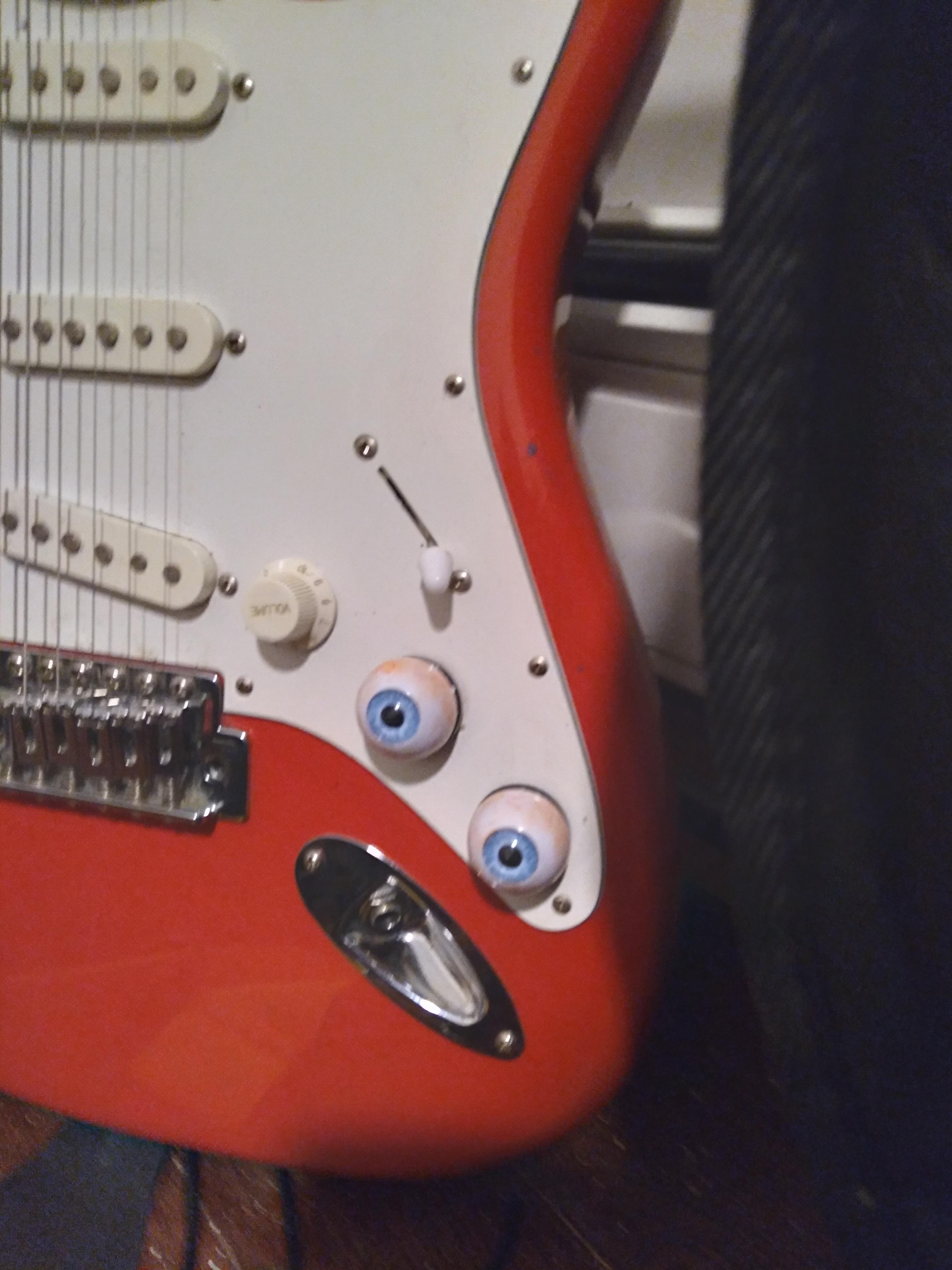 Friend drunk ordered custom handmade(!!) eyeball tone knobs for his