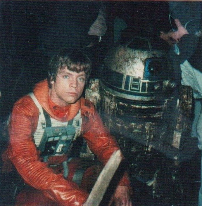 Mark Hamill and R2D2 behind the scenes of The Empire Strikes Back 1980