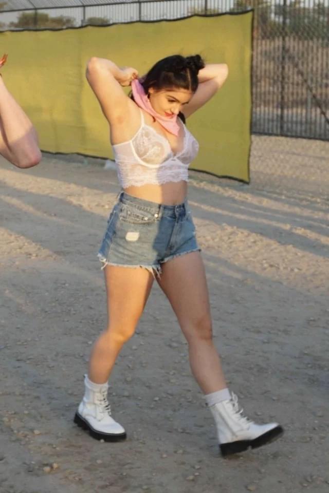 Hot white top