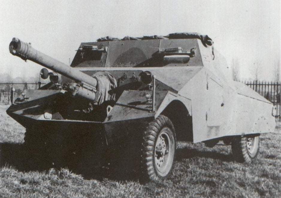 A Morris Firefly an experiment by Morris to use 6 pounder anti tank gun on their Light Reconnaissance Car. to produce a self propelling anti tank gun