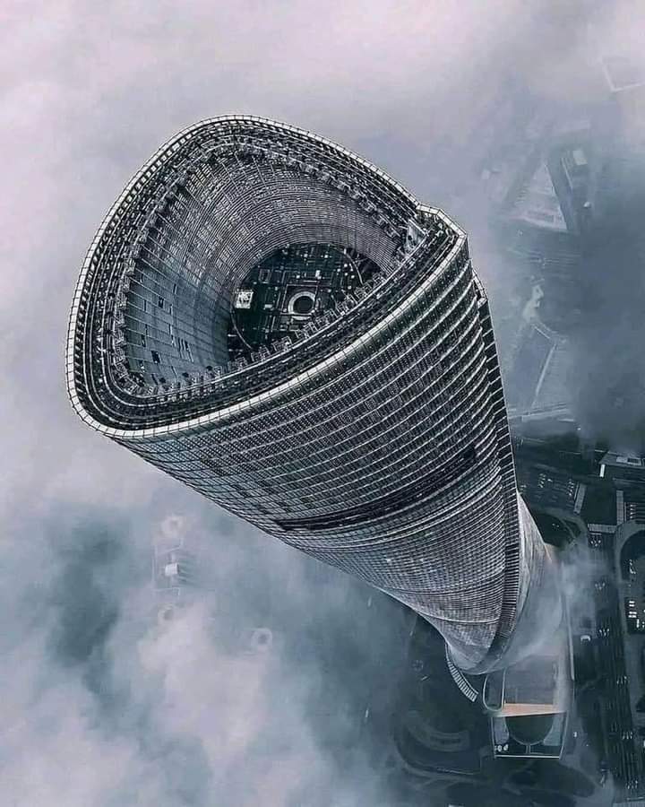 Shanghai Tower Myconfinedspace