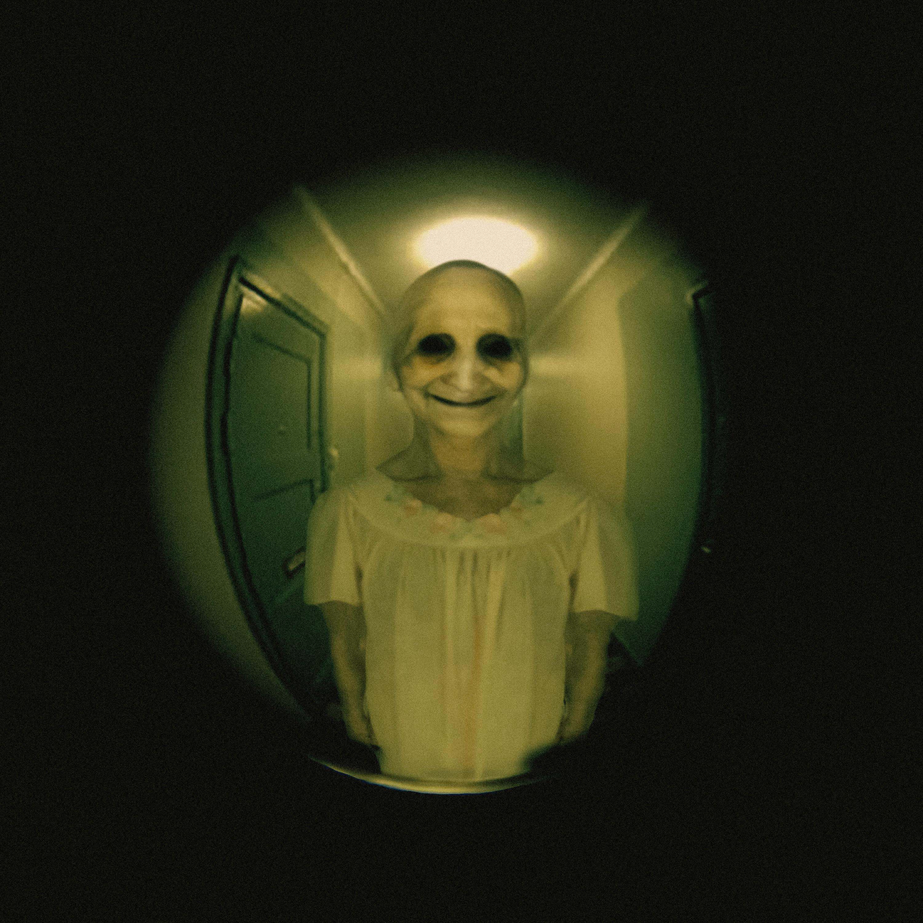 Peep Hole (OC) « MyConfinedSpace