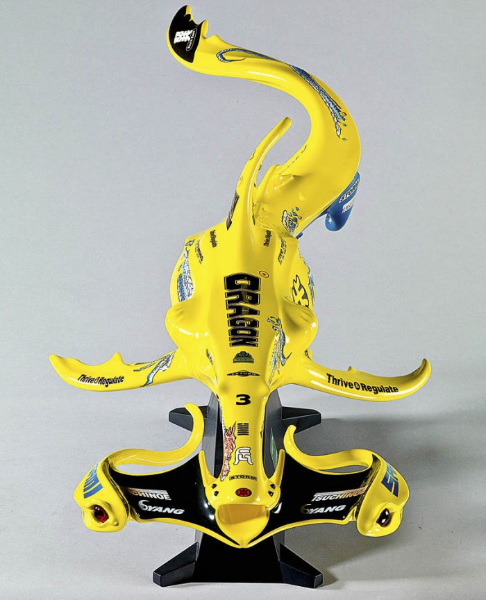 shark-car3.jpg (122 KB)