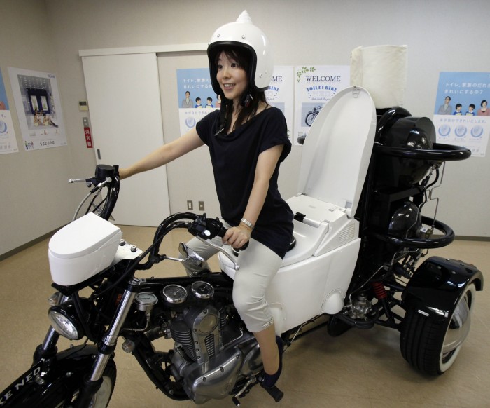 toiletybike.jpg (868 KB)