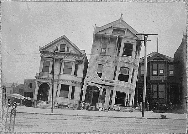 houses-that-have-been-toppled-by-the-1906-San-Francisco-earthquake.gif (77 KB)