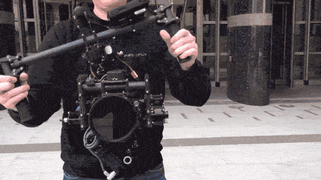 movi3.gif (1 MB)