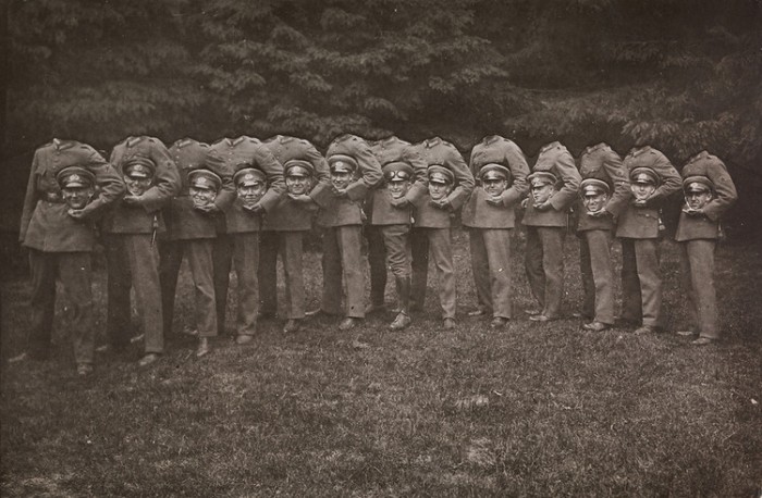 1910-decapitated-soldiers.jpg (127 KB)