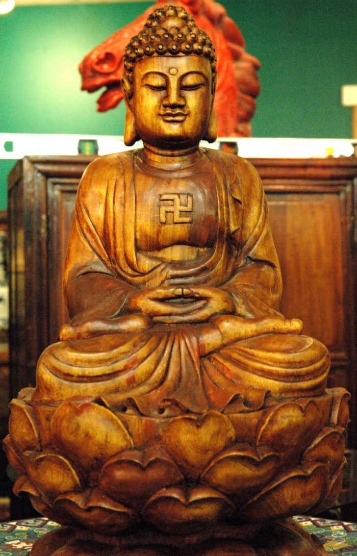 buddha-swastika-redmond-washington.jpg (1007 KB)